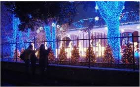 Babbo natale è tornato a stabilirsi a melegnano, nell'hinterland milanese, con il suo seguito di elfi, renne, orsacchiotti e pupazzi di neve: Babbo Natale Non Abita In Lapponia Ma A Melegnano Water On Line