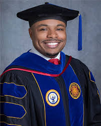 Rosalind Dillard's Instagram, Twitter & Facebook