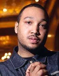 Daniel Fahey's Instagram, Twitter & Facebook