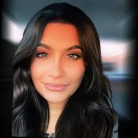 4900+ Profile mit dem Suchbegriff „Charisma“