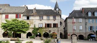 Sauveterre de rouergue est un village vivant, situé au cœur du ségala, le pays des cent vallées, entre rodez et albi. Preparez Vos Vacances A Sauveterre De Rouergue Tourisme Aveyron