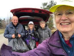 Fantastic snow in the Copeland today. Hikers snowshoed to help tramp down  some bike trails and open up the Ganaraska. A very good workout! Thanks Pat  for leading.