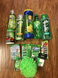 Ideas For A Green Themed Gift Basket Green Stpatricksday Giftsforhim Boyfriend Gift Basket Green Gifts Themed Gift Baskets