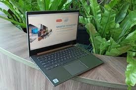 Laptop thinkbook 14 ini memiliki ukuran 32 x 230 x 17,9 mm dengan berat hanya 1,5 kilogram. Hands On Lenovo Thinkbook 14 Intel Comet Lake U Harga Terjangkau Semua Halaman Info Komputer