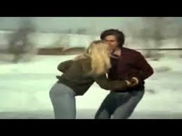 Impossível e a forma da água, castelos de gelo é a emocionante história de uma menina que sonha em virar patinadora de gelo, mas sofre um grave acidente. Ice Castles Castelos De Gelo 1978 Trailer Oficial Youtube