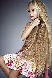 She has held the guinness world record since 2004 when her hair was officially measured, and she's been growing it since 1973 when she was 13 years old. Longest Hair Women 30 Girls With Longest Hair In The World Long Hair Styles Long Hair Women Long Hair Girl