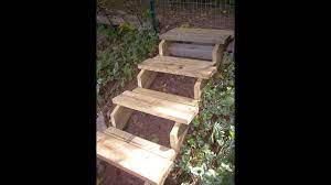 Maybe you would like to learn more about one of these? Construyendo Escalones De Madera Sobre Terreno Inclinado Youtube