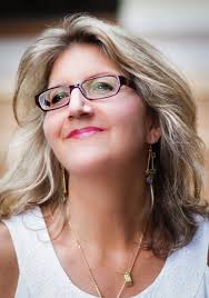 Deborah Dewey's Instagram, Twitter & Facebook