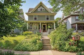 The square type of modern home captivated a growing urban middle class that loved its affordability and efficiency of construction. A New Old Kitchen For A 1912 Foursquare Old House Journal Magazine