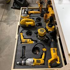 Pdf Mobile Project Center Workbench Plans Dewalt Kreg Miter Saw Stand Table Saw Outfeed Router Table Planer Stand Dust Collect In 2020 Workbench Plans Workbench Table Saw