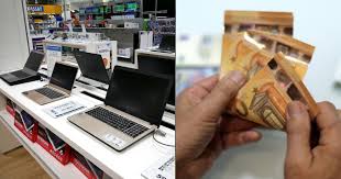 Υπενθυμίζεται ότι δικαιούχοι του voucher των 200 ευρώ θα είναι όλες οι οικογένειες με ισοδύναμο οικογενειακό εισόδημα έως 6.000 ευρώ, δηλαδή όλες οι οικογένειες που είναι δικαιούχοι του επιδόματος παιδιού του οπεκα στην πρώτη εισοδηματική κατηγορία. Epitagh 200 Ti Prepei Na Kanete Gia Na Parete To Voucher Agoras Laptop H Tamplet Mexri Pote Oi Aithseis