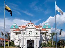 Jom guys hujung minggu ni ke pesta konvokesyen institut latihan kementerian kesihatan malaysia 2019. Galeri Sultan Azlan Shah Galeri Sultan Azlan Shah Dirasmikan Oleh Dymm Paduka Seri Sultan Perak Sultan Azlan Muhibbuddin Shah Pada 9 Disember 2003