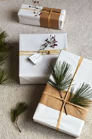 Easy Christmas Gift Wrap Idea Easy Christmas Gifts Diy Holiday Gifts Christmas Gift Wrapping