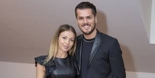 Assim foi a festa que mickael carreira e laura figueiredo organizaram para comemorarem o segundo aniversário. Tony Carreira Ja E Avo Parabens Mickael E Laura Eu Claudio