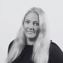 Lisa Sigurdson's Instagram, Twitter & Facebook