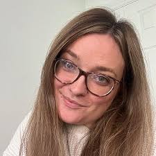 Marie Harper's Instagram, Twitter & Facebook