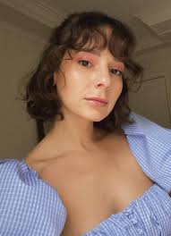 Tóc cắt ngắn lại trở thành mốt