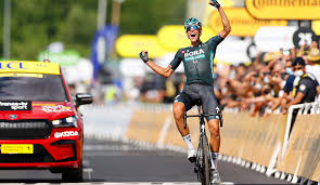 Stefan küng, a big contender here and the european champion, is just come off the ramp. Tour De France Politt Rast Zum Etappensieg