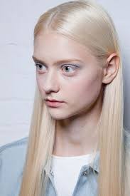 nastya kusakina 金髪美人 女性 顔 ブロンド美女
