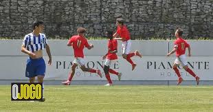 This is the national team page of fc porto u17 player gonçalo esteves. Benfica Vence Fc Porto Ao Cair Do Pano Mas O Que Dizer Do Golaco De Goncalo Esteves Veja O Video