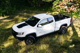5 Reasons To Buy The Chevy Colorado, And 5 Reasons Not To