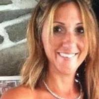 Veronica Farrell's Instagram, Twitter & Facebook