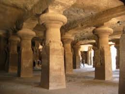 These are Elephanta caves or Gharapuri ...