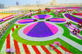 Der Grosste Und Schonste Blumengarten Der Welt Schoner Blumengarten Blumengarten Dubai Miracle Garden