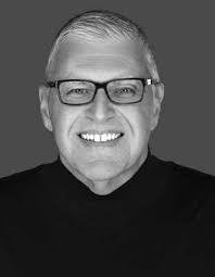 Rhiannon Navarro's Instagram, Twitter & Facebook