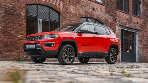Jeep compass vergleich mit anderen fahrzeugen verwenden sie das autovergleich, um gleichzeitig die abmessungen und kofferraum von drei modellen zu vergleichen, um aus verschiedenen automarken zu wählen. Test Jeep Compass Mit Trailhawk Ausstattung Mobile De