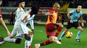 Haftasında alanyaspor galatasaray ile karşı karşıya geliyor. Iste Aytemiz Alanyaspor Galatasaray Macinin Ozeti