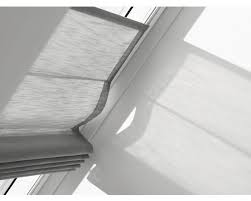 Velux raffrollos für dachfenster werden anhand einer griffleiste manuell bedient. Velux Raffrollo Grau Metallic Manuell Fhb Y65 6516 Bei Hornbach Kaufen