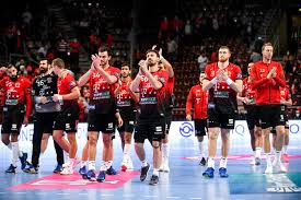 A telekom veszprém hivatalosan is bejelentette, hogy a következő szezontól jorge maqueda a bakonyiaknál folytatja pályafutását. A Telekom Veszprem Jatekosa Koronavirusos Karantenban Az Egesz Csapat