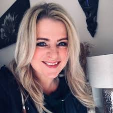 vicky hunter (@vicky2490)