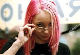 Karen Mathers's Instagram, Twitter & Facebook