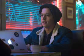 As archie is selling christmas trees with his. Jughead S Laptop Riverdale Season 2 Episode 9 Tv Fanatic