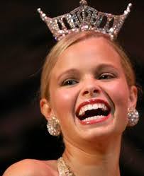 Kari Sapp's Instagram, Twitter & Facebook