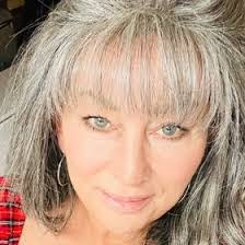 Sharon Wooldridge's Instagram, Twitter & Facebook