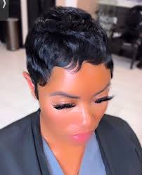 Who can style short hair in Albany, GA?