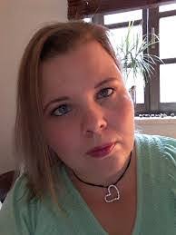 Beth Kipp's Instagram, Twitter & Facebook