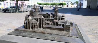 We did not find results for: Modell Des Trierer Doms Zum Anfassen Katholisch De