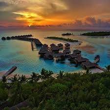 Piso zona centro,dos dormitorios amplios,baño completo,cocina amueblada con. A Republica Das Maldivas E Um Pequeno Pais Insular Situado No Oceano Indico Ao Sudoeste Do Sri Lanka E Da India Ao Sul D Hotels And Resorts Instagram Maldives