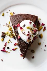 Dark Chocolate Olive Oil Cake From Simple Fare Idee Dessert Nourriture Et Gateaux Vegan