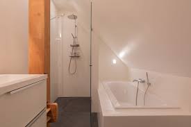 tadelakt badkamer badkamer wit vloeren