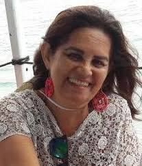 Troca de Figurinhas: Julia Matos