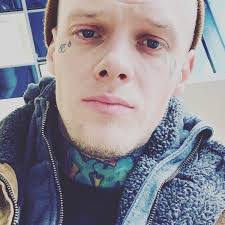 Kyle Herald's Instagram, Twitter & Facebook