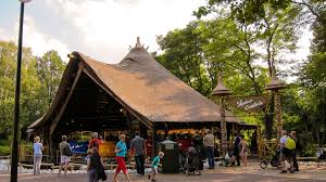 This ride is extra exciting because of all the smoke that comes out of the mine shaft. Monsieur Cannibale Mister Cannibal An Englishmen S Guide To The Efteling