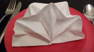 Facher Illustrierte Servietten Faltanleitung How To Fold A Napkin Into A Standing Fan Steemit Servietten Falten Einfach Servietten Falten Servietten Falten Facher