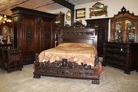 Antique Carved Italian Walnut 1800 S Five Piece Queen Bed Bedroom Suite Ebay Com Antique Bedroom Set Bedroom Furniture For Sale Queen Bedroom Furniture