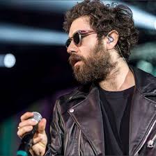 Notizie, foto e video su tommaso paradiso, tutti gli aggiornamenti il messaggero. Lozza Lozza People Italian Music Icon Tommaso Paradiso Facebook